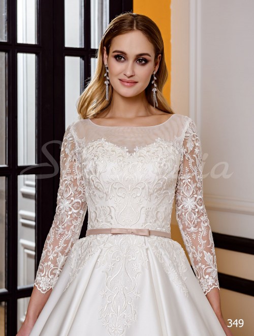 https://www.sposa-lia.com/images/stories/virtuemart/product/349       (2).jpg